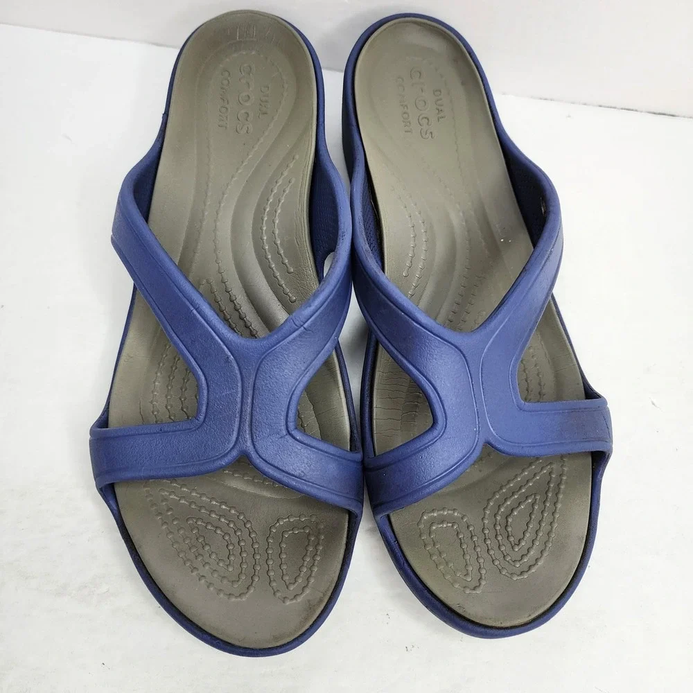 Crocs Sanrah Wedge Sandals Women Size 8 Blue Dual Comfort Strap Slide Shoes